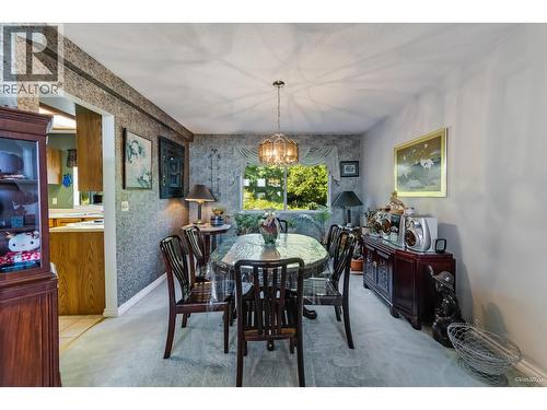 1207 Durant Drive, Coquitlam, BC - Indoor Photo Showing Dining Room