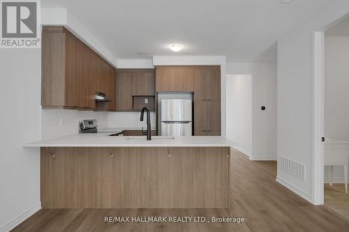 701 Sargeant Place, Innisfil, ON - Indoor Photo Showing Kitchen