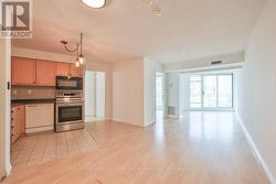 302 - 650 QUEENS QUAY W  Toronto, ON M5V 3N2