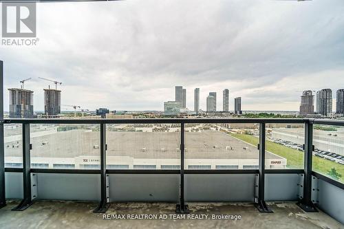 1017 - 38 Honeycrisp Crescent, Vaughan, ON - Outdoor With Balcony With View
