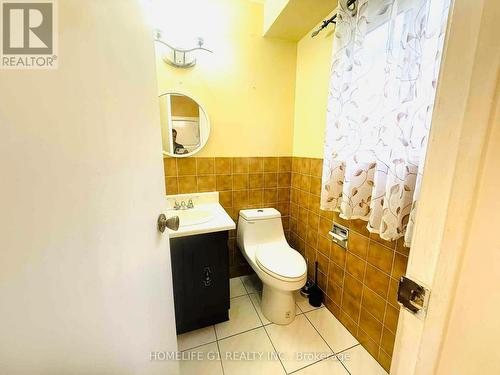 85 Simmons Boulevard, Brampton, ON - Indoor Photo Showing Bathroom