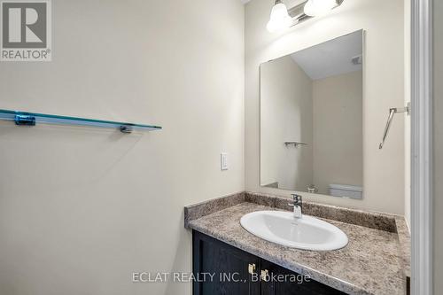 Powder room - 14 Aldridge Lane, Clarington, ON - Indoor Photo Showing Bathroom