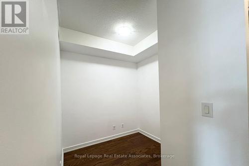4403 - 4070 Confederation Parkway, Mississauga, ON - Indoor Photo Showing Other Room