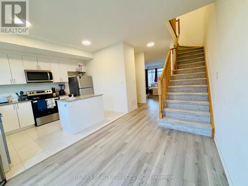 57 - 150 Glendale Avenue, St. Catharines, ON - Indoor Photo Showing Kitchen With Stainless Steel Kitchen