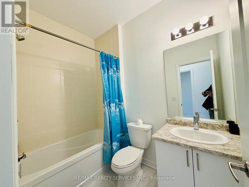 57 - 150 Glendale Avenue, St. Catharines, ON - Indoor Photo Showing Bathroom
