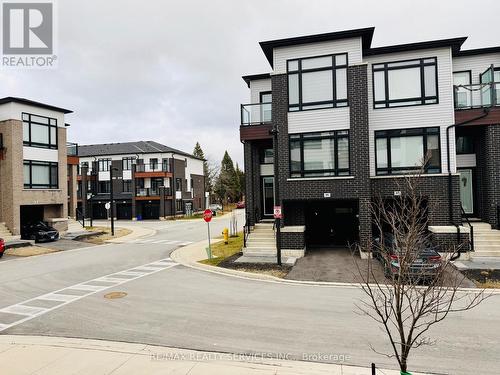 57 - 150 Glendale Avenue, St. Catharines, ON - Outdoor