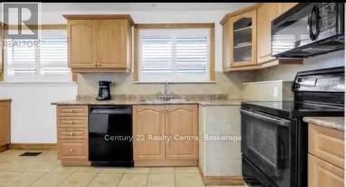 36 Kimbark Drive, Brampton, ON - Indoor Photo Showing Kitchen