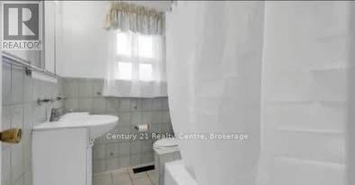 36 Kimbark Drive, Brampton, ON - Indoor Photo Showing Bathroom