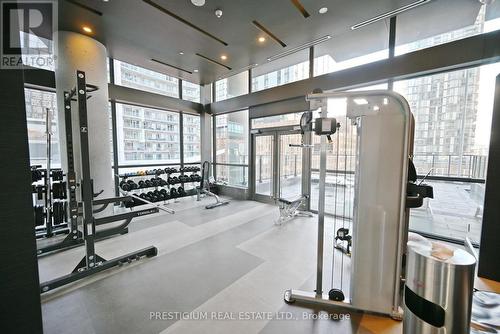 1910 - 290 Adelaide Street W, Toronto, ON - Indoor Photo Showing Gym Room