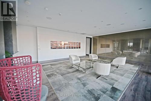 1910 - 290 Adelaide Street W, Toronto, ON - Indoor