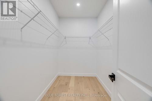 Walk-in-closet - 303 Nancy Street, Dutton/Dunwich, ON - Indoor With Storage