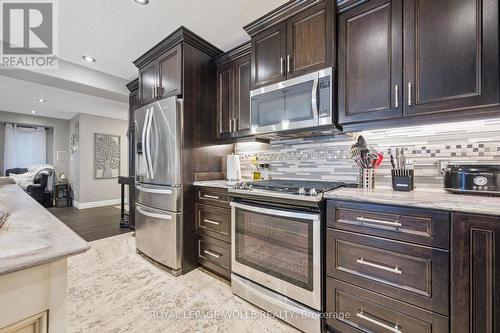 78 Woodberry Crescent, Woolwich, ON - Indoor Photo Showing Kitchen With Upgraded Kitchen