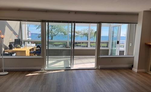 14831 Marine Drive, White Rock, BC - Indoor