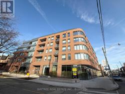 422 - 5 LAKEVIEW AVENUE  Toronto, ON M6J 0H3