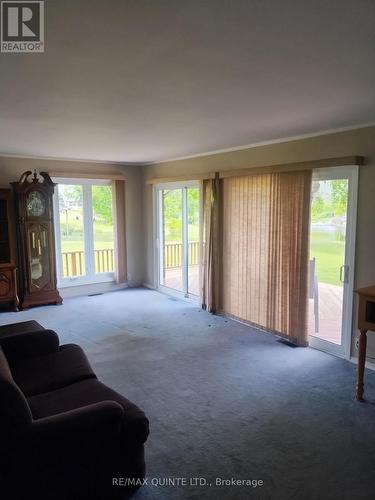 81 Scuttlehole Rd Road, Belleville (Thurlow Ward), ON - Indoor