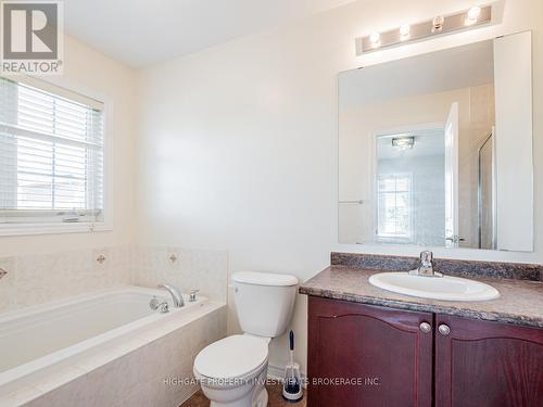 4399 Trail Blazer Way, Mississauga, ON - Indoor Photo Showing Bathroom
