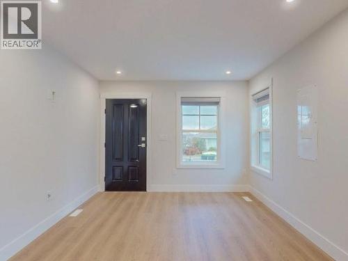 4678 Cook Ave, Powell River, BC - Indoor Photo Showing Other Room