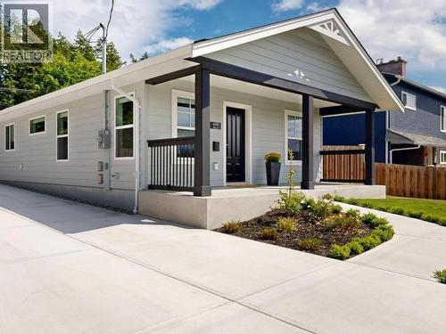 4678 Cook Ave, Powell River, BC 