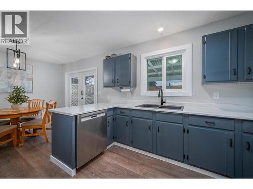 4840 Scotty Creek Road, Kelowna, BC - Indoor Photo Showing Kitchen With Double Sink