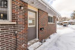 Secondary Suite-separate driveway - 