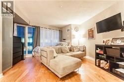 1111 - 200 VICTORIA STREET  Toronto, ON M5B 1V8