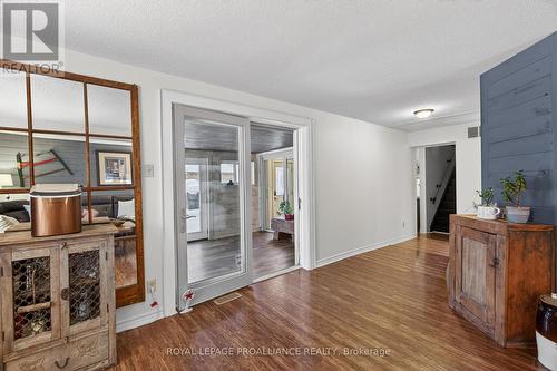 7802 Piccadilly Road, Frontenac (Frontenac Centre), ON - Indoor Photo Showing Other Room