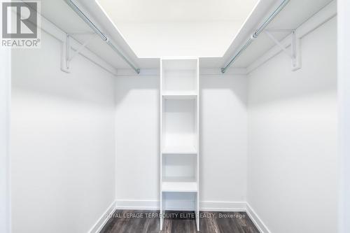 2210 - 89 Church Street, Toronto, ON - Indoor With Storage