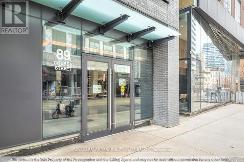 2210 - 89 Church Street, Toronto, ON - Outdoor
