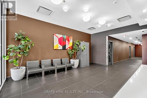 750 - 340 Mcleod Street, Ottawa, ON - Indoor Photo Showing Other Room