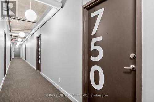 750 - 340 Mcleod Street, Ottawa, ON - Indoor Photo Showing Other Room