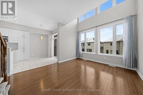 906 Fletcher Circle, Ottawa, ON - Indoor Photo Showing Other Room