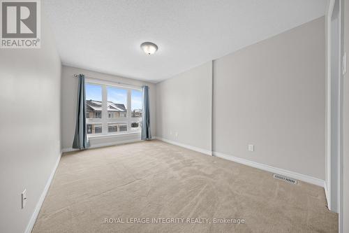 906 Fletcher Circle, Ottawa, ON - Indoor Photo Showing Other Room