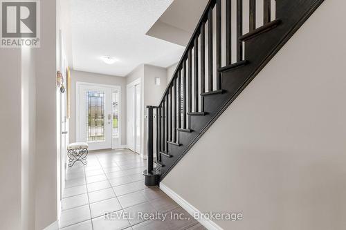102 Cittadella Boulevard, Hamilton, ON - Indoor Photo Showing Other Room