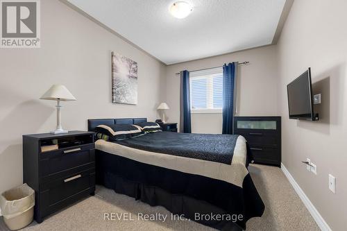 102 Cittadella Boulevard, Hamilton, ON - Indoor Photo Showing Bedroom