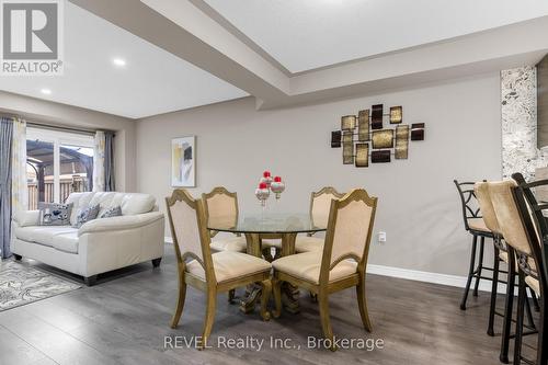 102 Cittadella Boulevard, Hamilton, ON - Indoor Photo Showing Dining Room