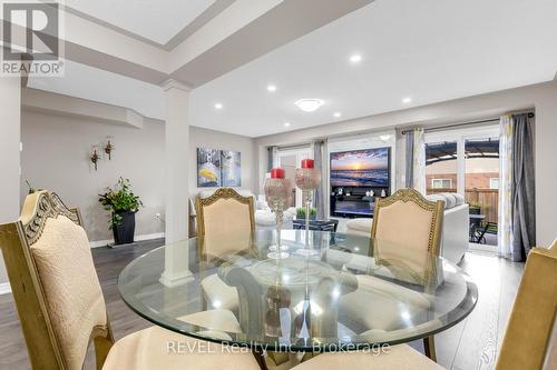 102 Cittadella Boulevard, Hamilton, ON - Indoor Photo Showing Dining Room