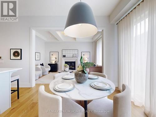 7 Orbit Avenue, Richmond Hill, ON - Indoor Photo Showing Dining Room