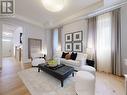 7 Orbit Avenue, Richmond Hill, ON  - Indoor Photo Showing Living Room 