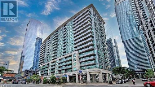 515 - 51 Lower Simcoe Street, Toronto, ON - Outdoor With Balcony With Facade