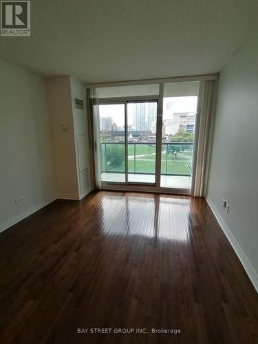 515 - 51 Lower Simcoe Street, Toronto, ON - Indoor Photo Showing Other Room