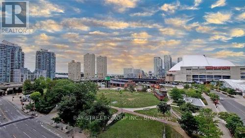 515 - 51 Lower Simcoe Street, Toronto, ON - Outdoor With View