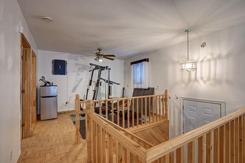 Salle familiale - 3770 Mtée D'Argenteuil, Saint-Adolphe-D'Howard, QC - Indoor Photo Showing Other Room