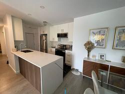 325  - 222 Rue Éricka  Laval (Fabreville), QC H7P 5S2