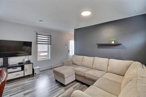 Living room - 157 Rue Gauthier, Val-D'Or, QC - Indoor Photo Showing Living Room
