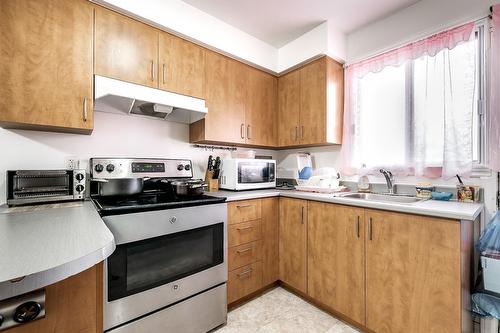 Cuisine - 7-6396 Rue Villeneuve, Montréal (Montréal-Nord), QC - Indoor Photo Showing Kitchen With Double Sink