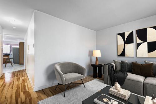 Salon - 7-6396 Rue Villeneuve, Montréal (Montréal-Nord), QC - Indoor Photo Showing Living Room