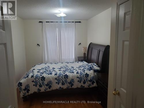 Main - 17 Portrush Trail, Brampton, ON - Indoor Photo Showing Bedroom