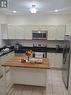 Main - 17 Portrush Trail, Brampton, ON  - Indoor Photo Showing Kitchen 