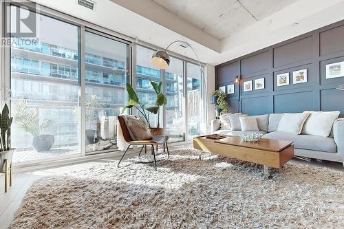 807 - 25 Baseball Place, Toronto, ON - Indoor Photo Showing Living Room