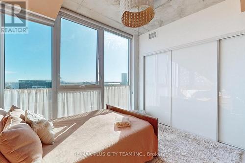 807 - 25 Baseball Place, Toronto, ON - Indoor